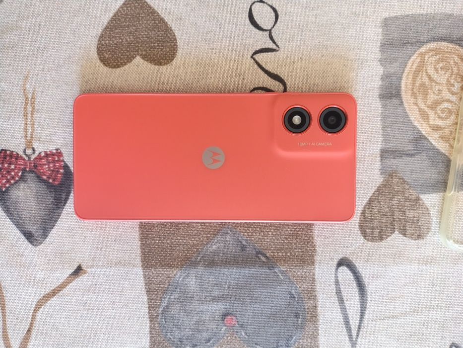 Продавам Motorola g04