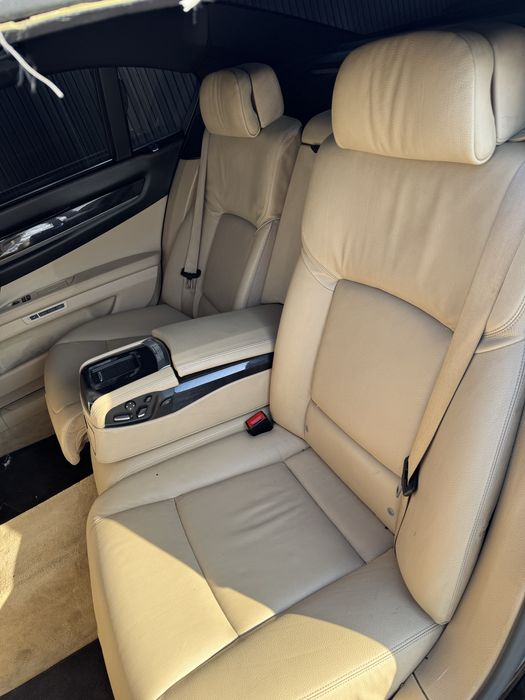Interior bmw f02 cu masaj incalzire bancheta spate