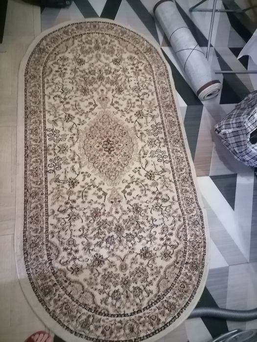 Продам коврик  б/у