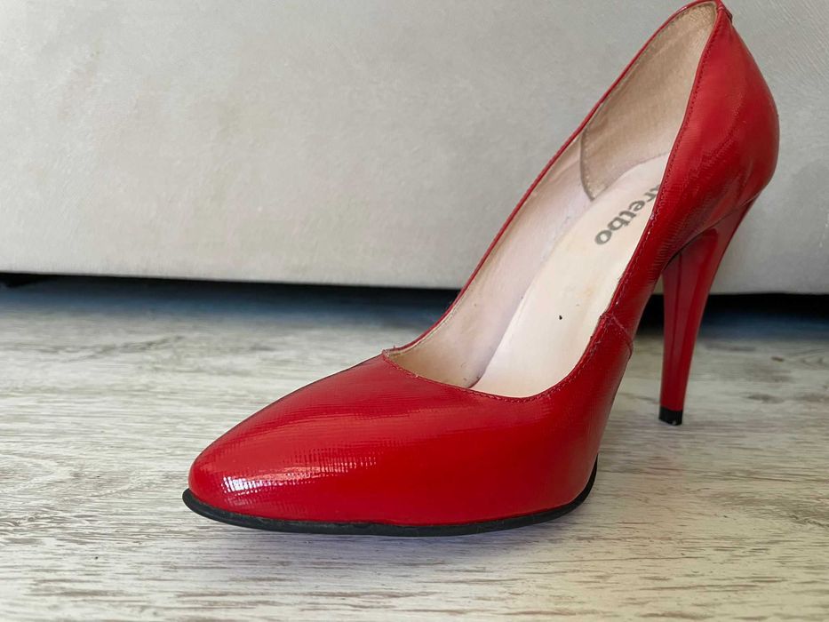 Pantofi stilleto culoarea rosu, marimea 36, APROAPE NOI