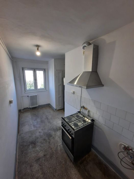 Vând apartament trei camere Vlaicu