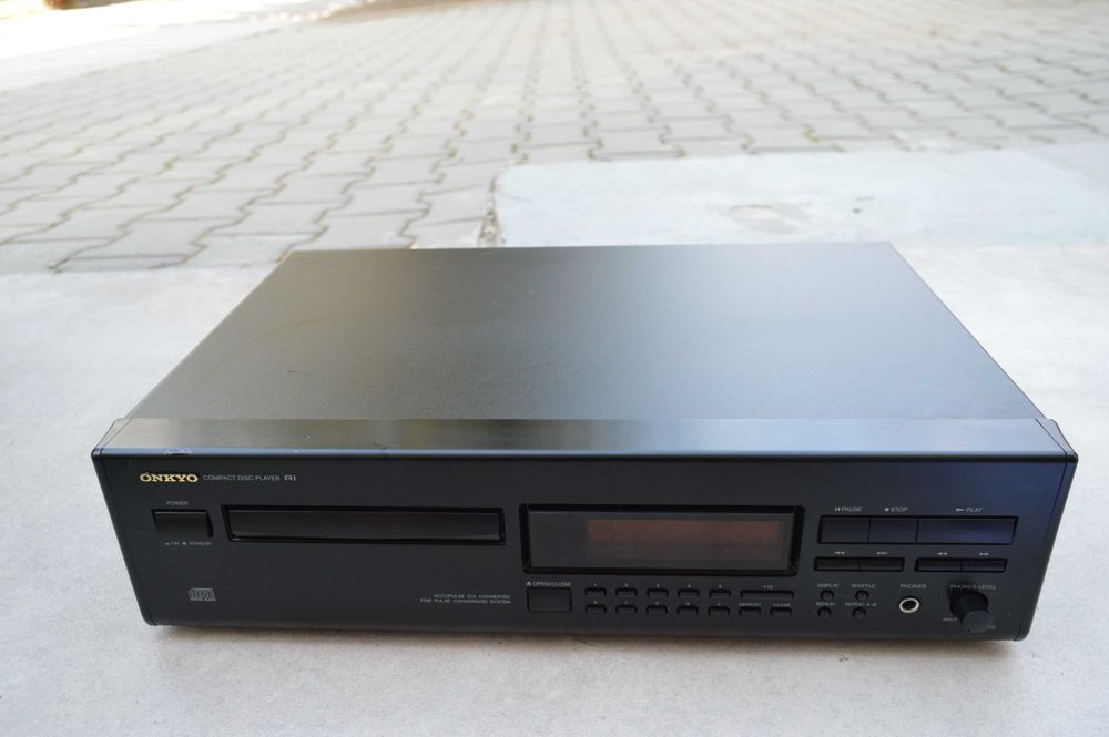 Cd player Onkyo DX 7210