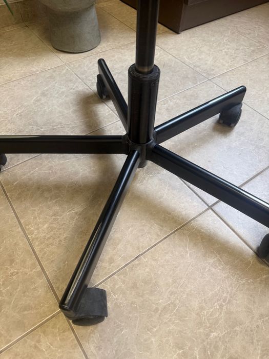 Офис стол в добро състояние