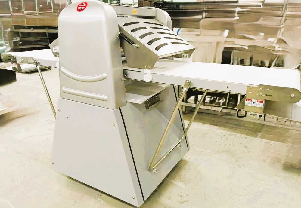 Тестораскаточная машина SINMAG SM-520E