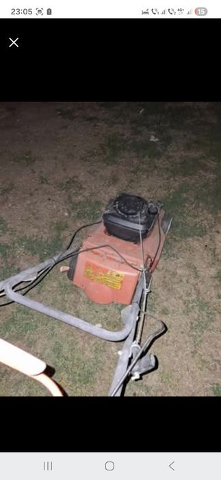 Masina tuns iarba gazon pe benzina cu tractiune