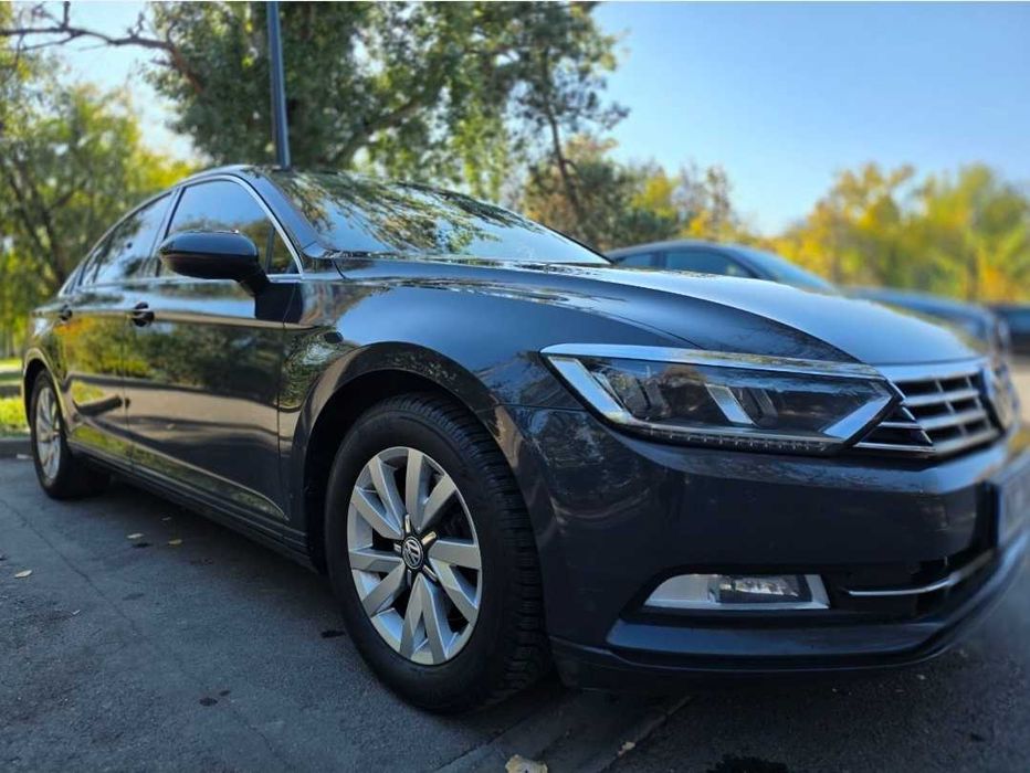 Volkswagen Passat B8 Benzina 1.8 TSI Berlina