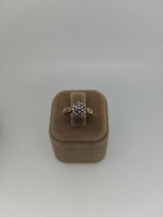 Inel aur 9k 2.23gr cu diamante naturale (r)