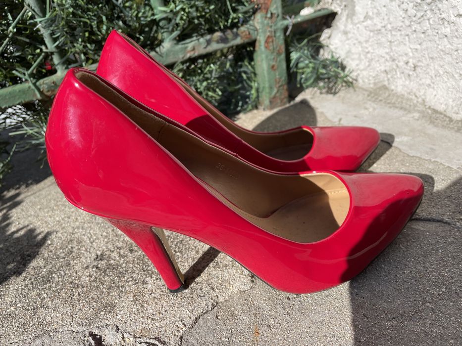 Дамски обувки на ток