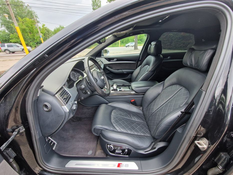 Audi S8 Carbon Ceramic