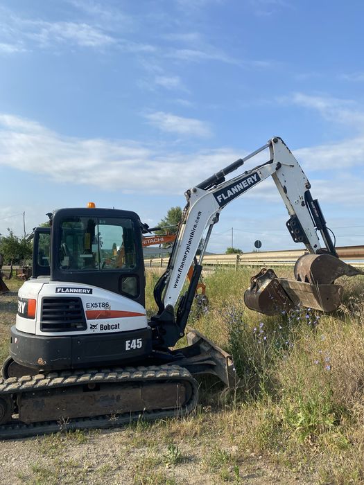 Miniexcavator BOBCAT E45
