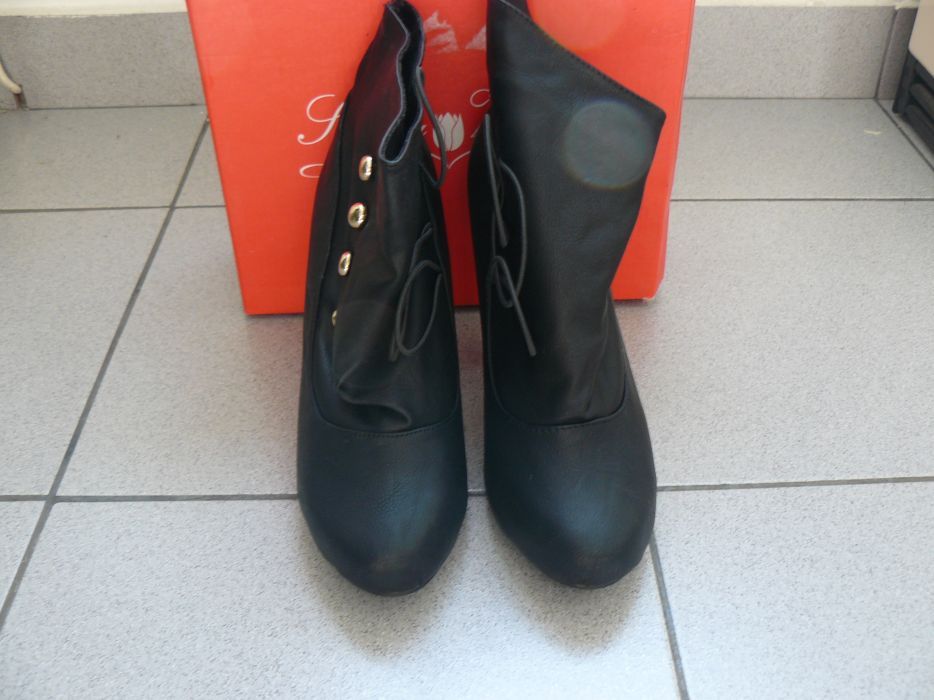 Botine/Ghete Inalte Dama "SANDRA VILDIVIA" Mod. Maria Antoneta Nr. 39