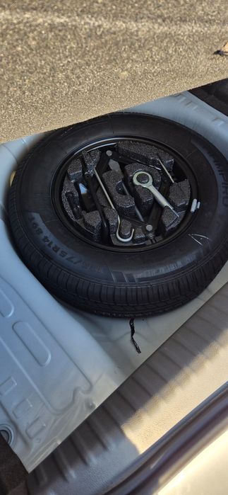 Продам Шевролет кобальт новый.25 года.