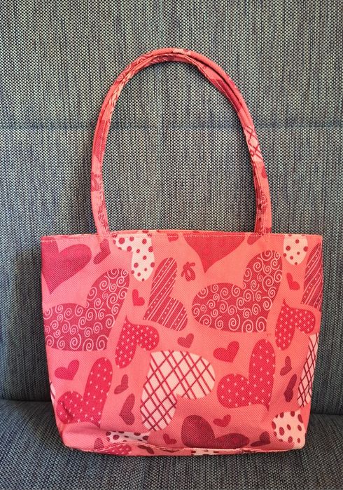 Сладки чантички за малки дами