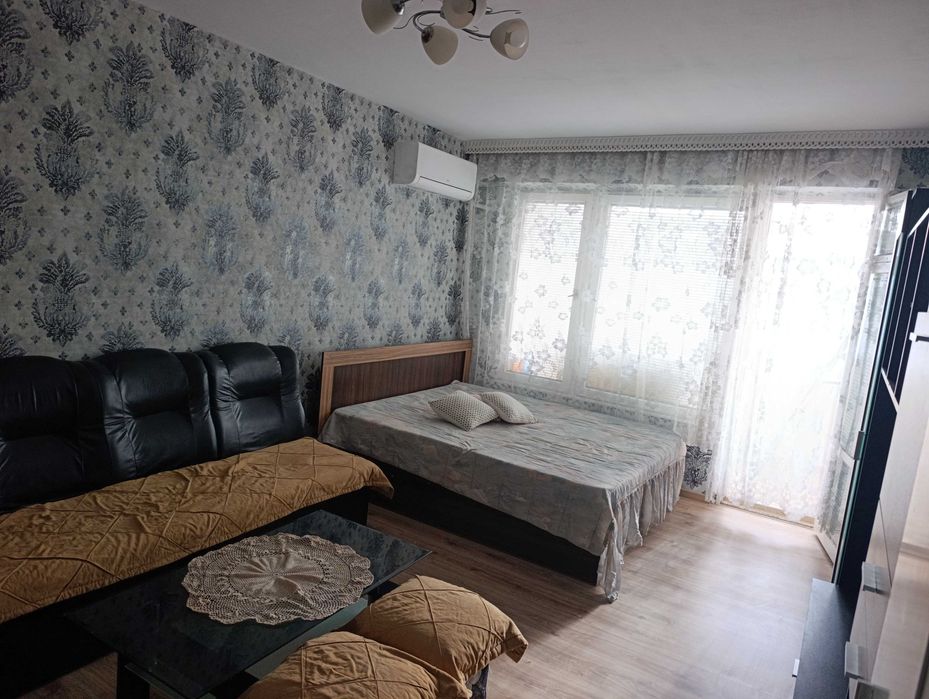 Давам под наем апартамент