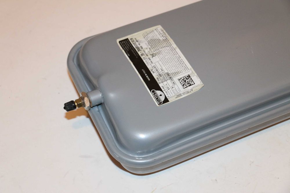 Vas expansiune Zilmet 8 litri centrala Immergas Victrix TT 24 kw