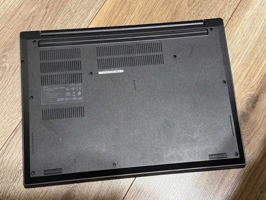 Lenovo Thinkpad E490 i3-8145U/8RAM/256SSD/Intel UHD Graphics