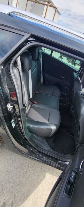 Rulou Portbagaj Renault Megane 3 2015