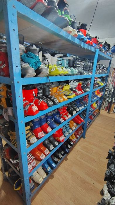 Clăpari schi mărimi de la 28 la 46 toate firmele.