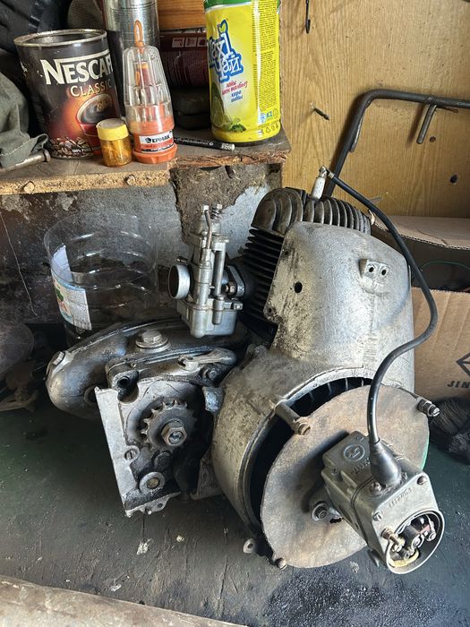 Продам двигатель на мотороллер муравей