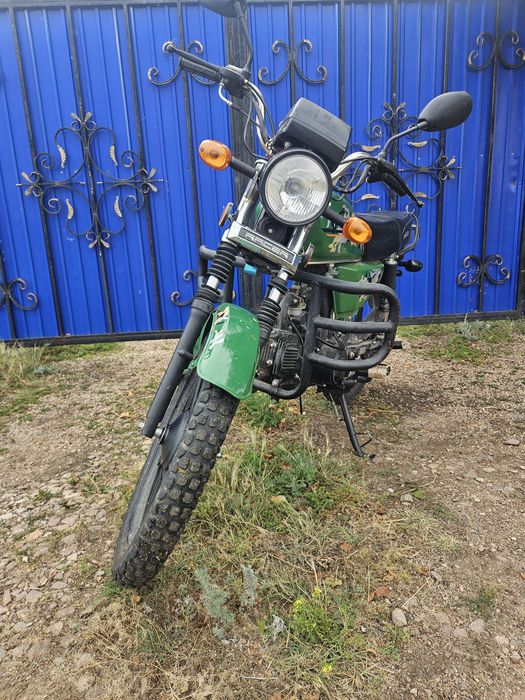 Продам мотоцикл в хорошем состояние.