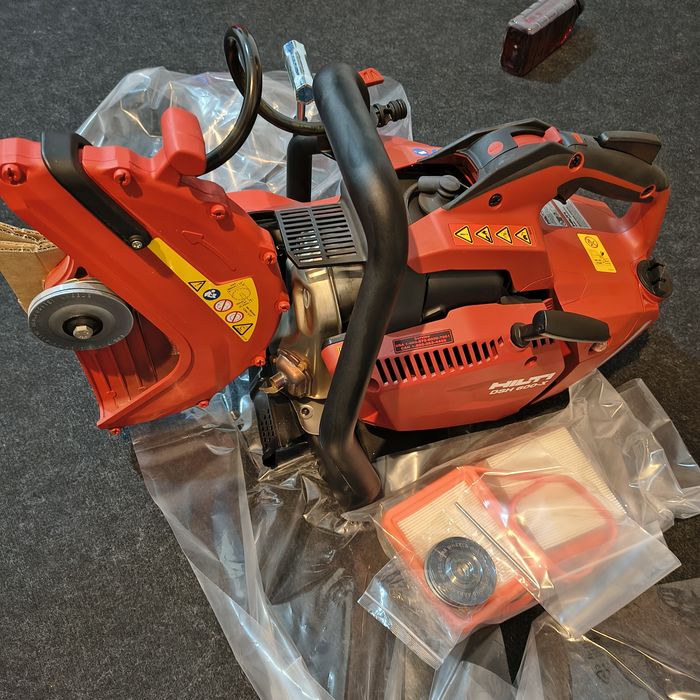 Fierăstrău DSH 600-X cu motor termic pe benzină