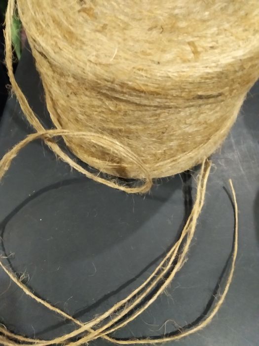 Джут метражём . Есть  0,5, 1,5 мм