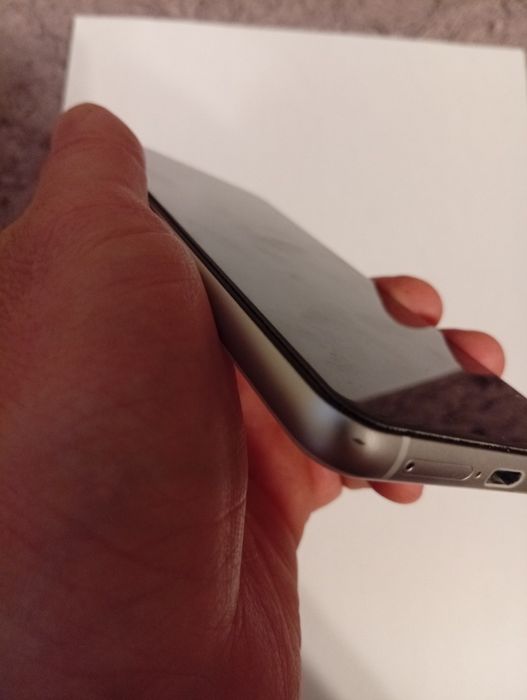 Samsung S21FE defect