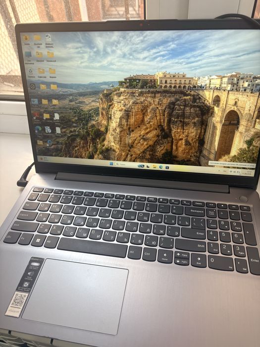 Продается ноутбук Lenovo