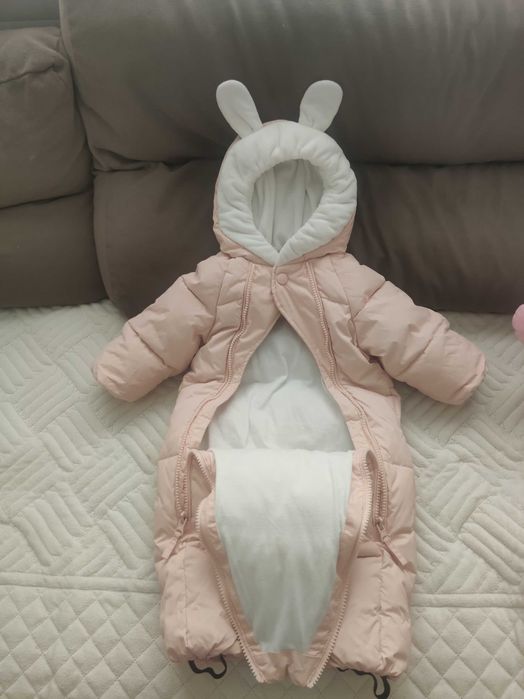 Зимний комбинезон для малышки