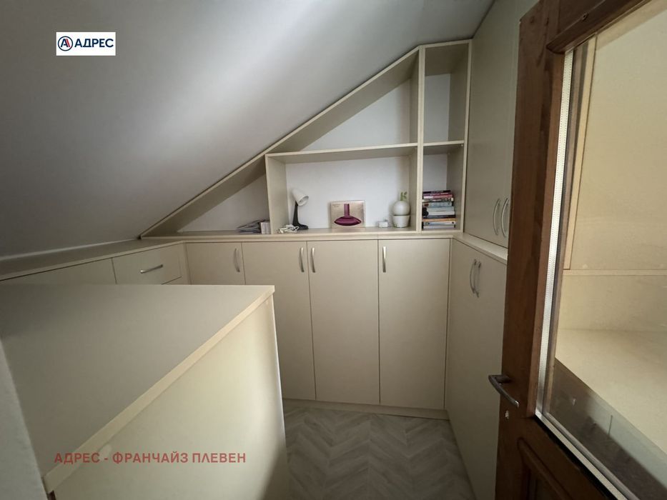 Къща в Враца- площ 240 цена 260000