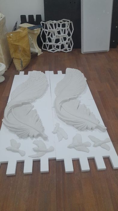 Перо/ Панно из гипса