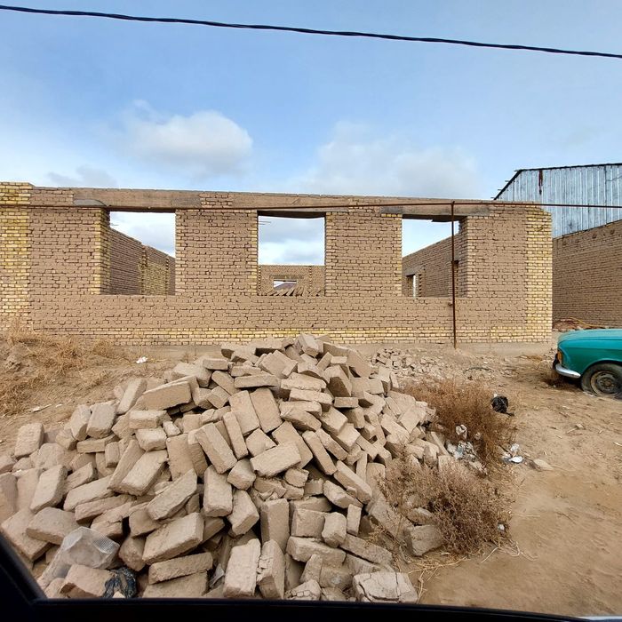 Уй жой курлиши тугланмаган сотлади