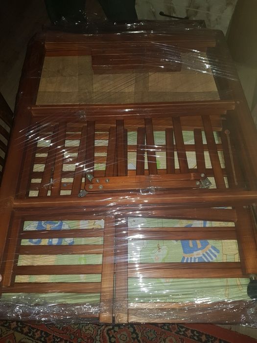 Продаётся детская кроватка