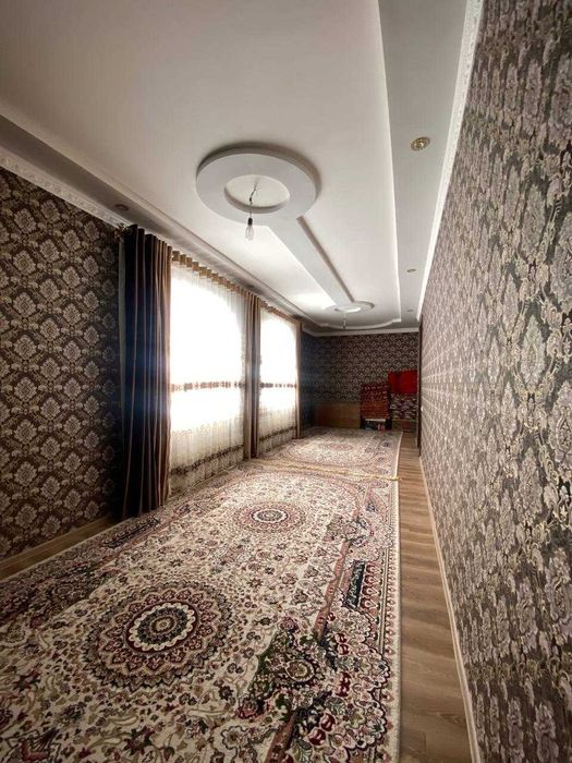 Олмос мах. 7 соток 5 хона ховли сотилади