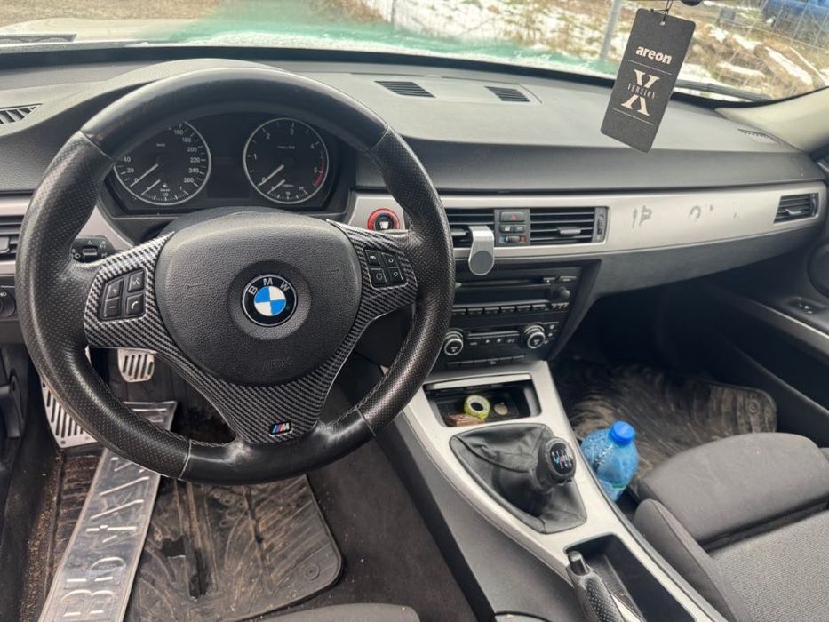 BMW E91 330xd 231 к.с. на части | Recaro | xDrive