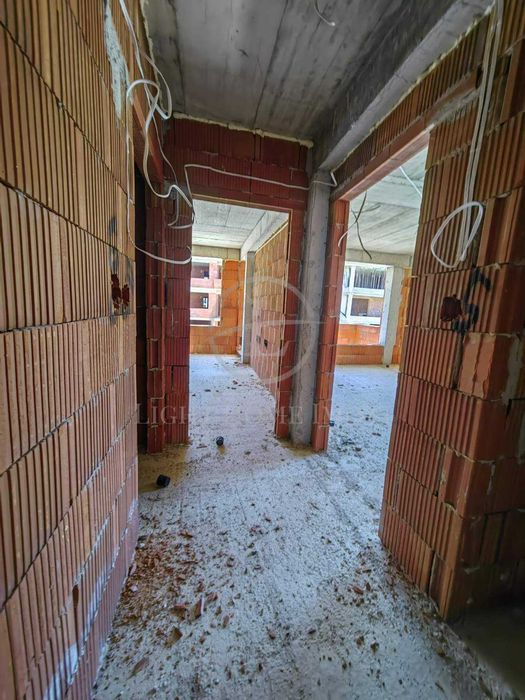 Продава се Двустаен апартамент в Пловдив, Остромила - 53 кв.м за 1684 €/кв.м - Снимка #5