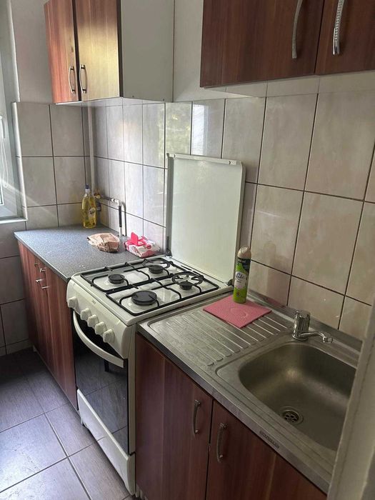 Apartament decomandat cu 2 camere || De inchiriat || Zona Vest ||