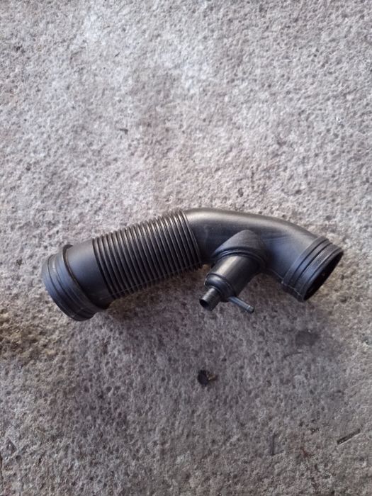 Продам патрубок 1.6 AFT