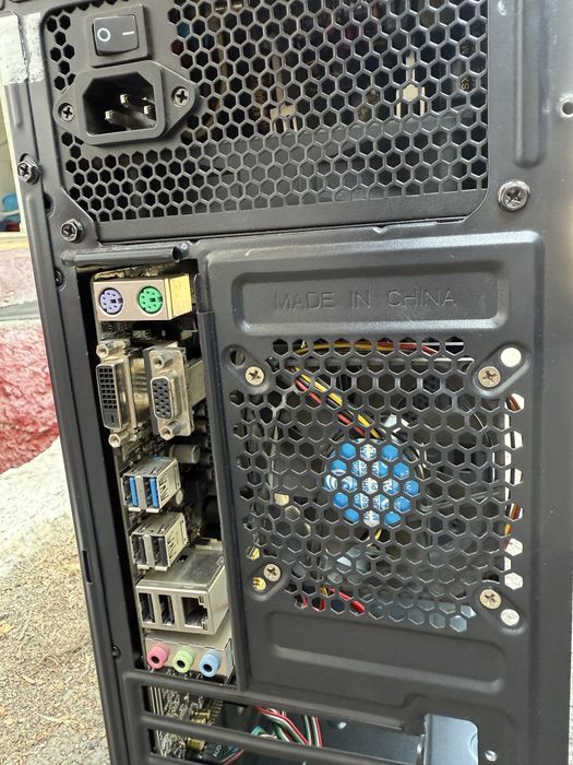 Процессор: Intel Core i5-7500