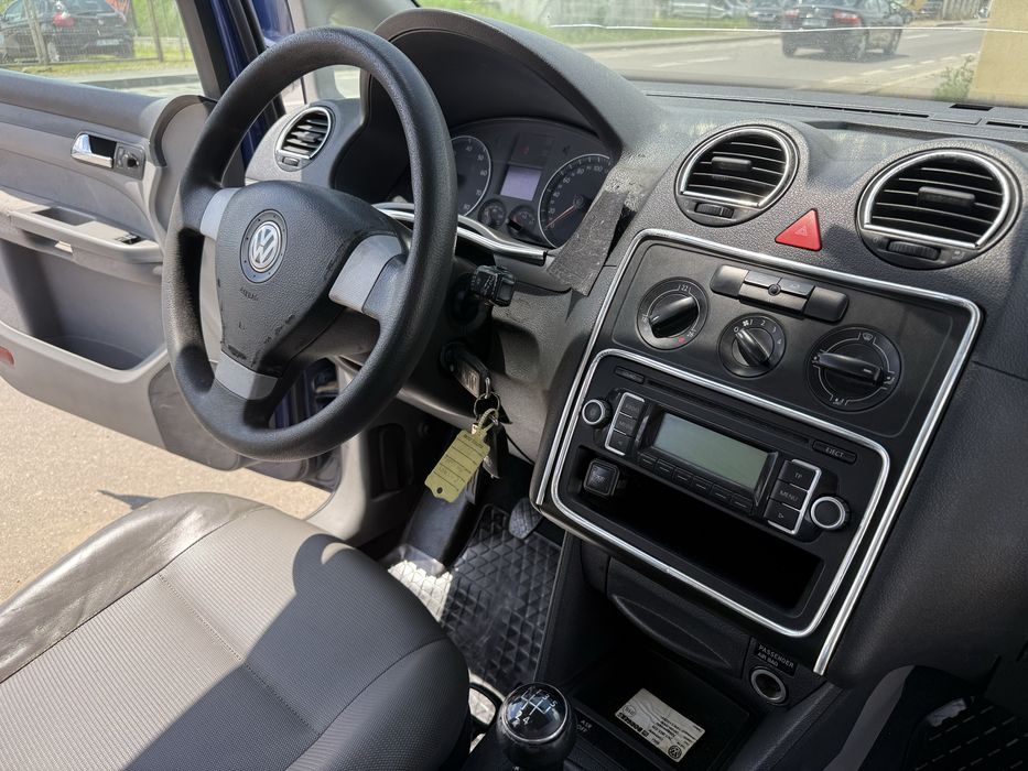 Vand sau dezmembrez VW CADDY  2.0 benzina