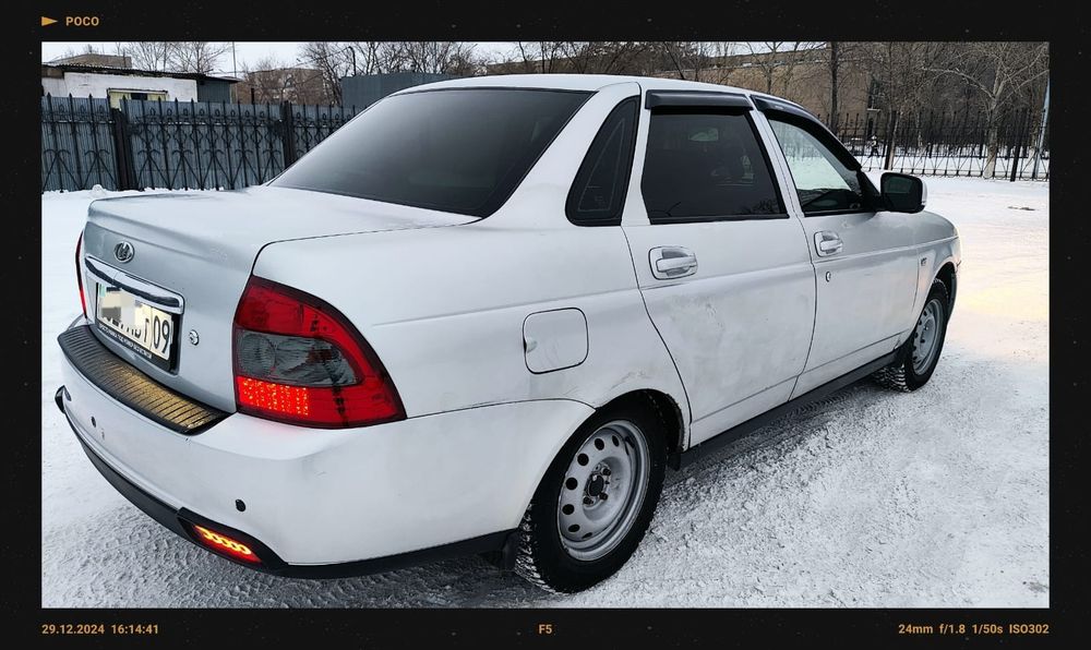 Продам  Приору Люкс