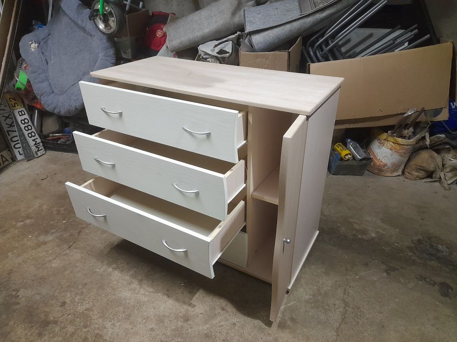 Продаётся  комоды