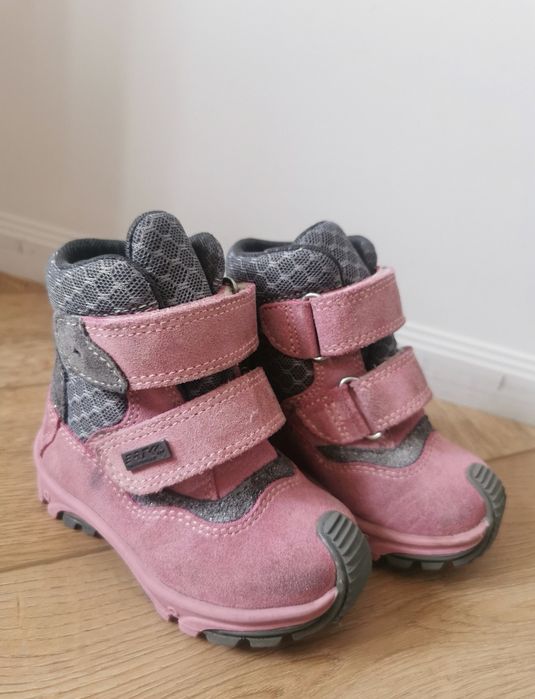 Продам детскую обувь 20-22р