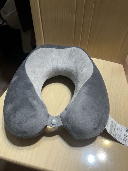 Подушка самолетная MINISO