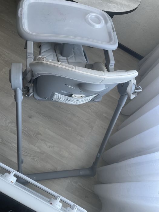 Детский стульчик с полкой