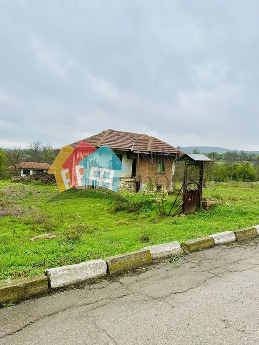 Инвест. проекти в Варна, област-с.Китен с площ 12337кв.м., цена 68000