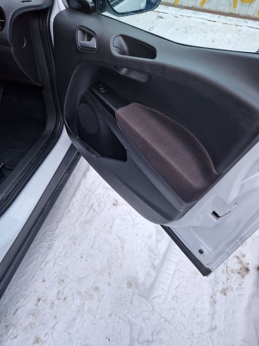 Ford Transit Courier