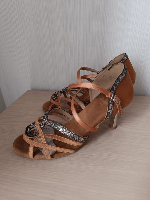 Туфли для танцев