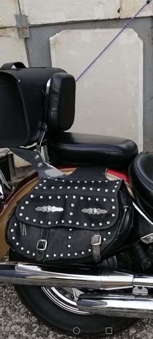 Vând coburi moto din piele