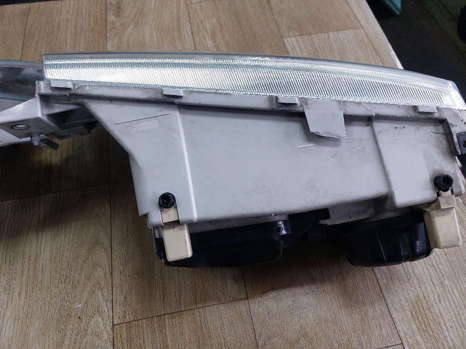 Фарове за Шкода Октавия 1 2003г